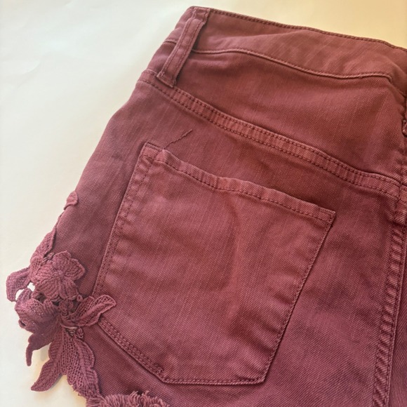 Mossimo Denim Shorts High Rise Lace Trim‎ Raw Hem Mauve 4/27 Super Stretch - Picture 9 of 12
